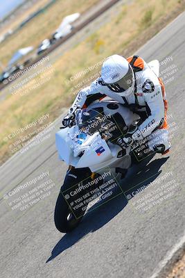 media/Oct-15-2023-TrackXperience (Sun) [[85198ff50b]]/Group 2/session 4 turn 3/